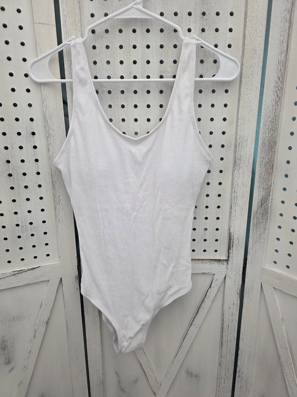 White Coral Reef Size 4/6 One Piece Swimsuit